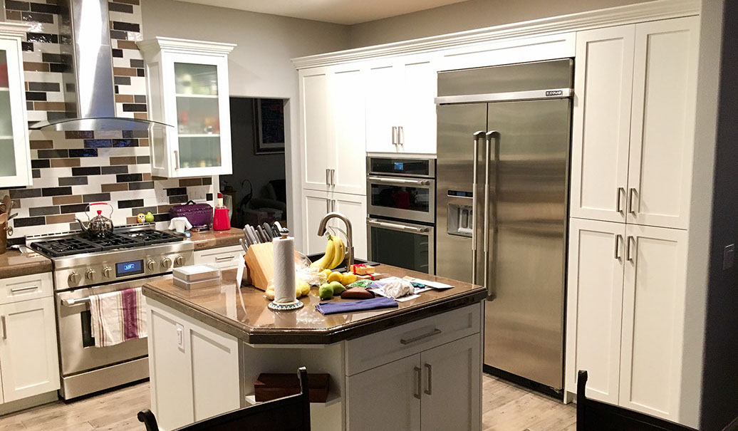 Frameless Alder Kitchen with Shaker Style doors with a Merlot Lacquer Finish